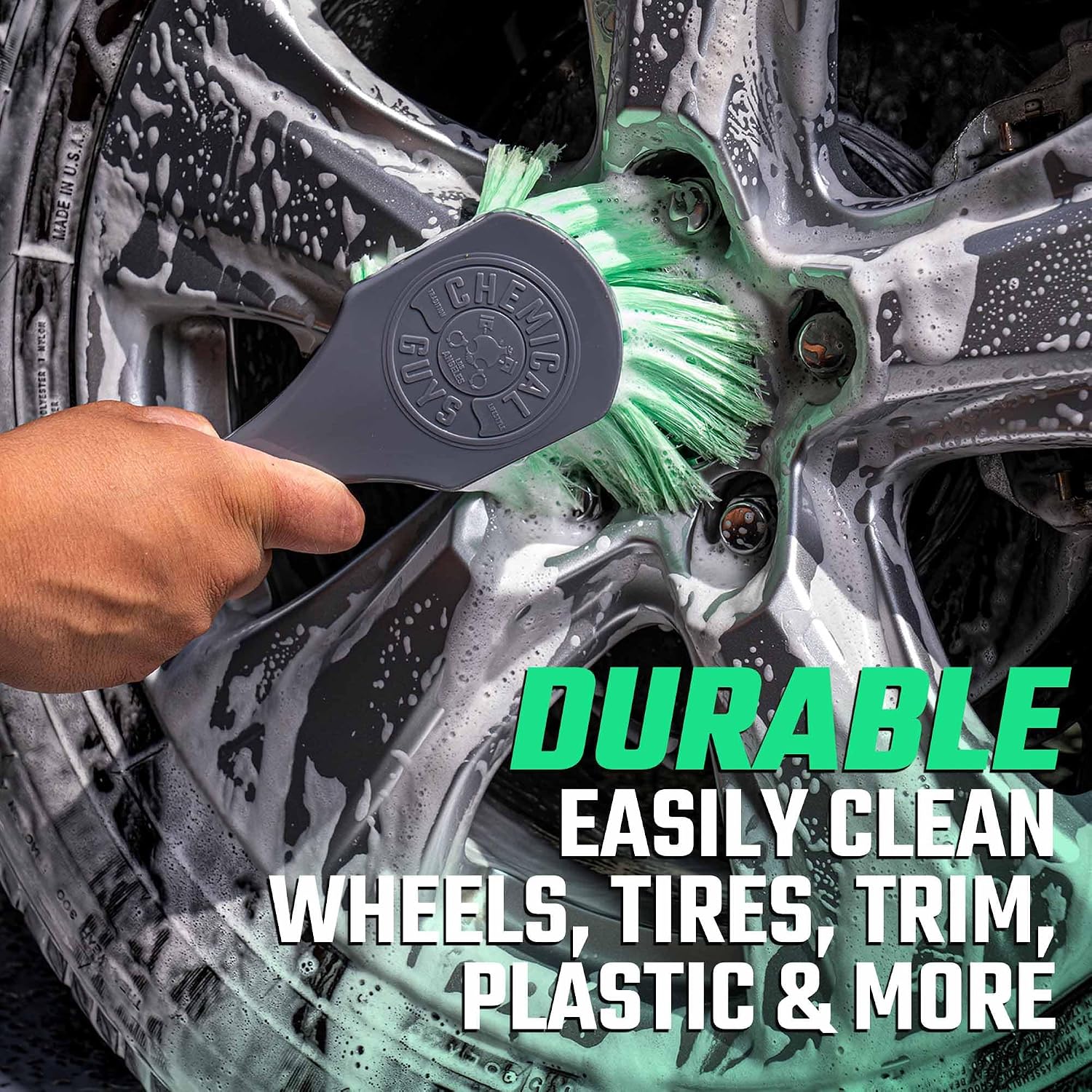 Chemical Guys 17-Piece Car Detailing Kit, Interior & Wheel Cleaner & Wash - Image 4